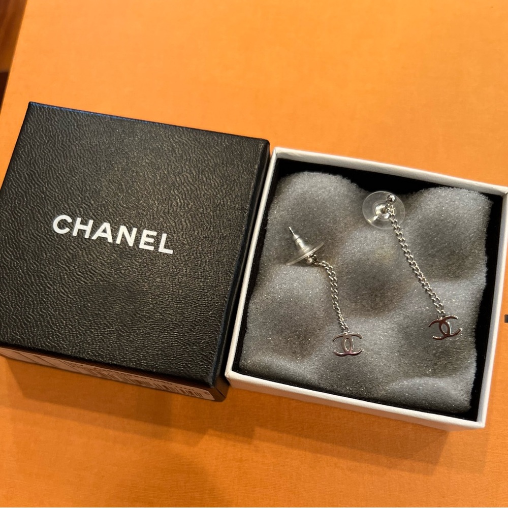 CHANEL Silver Chain Logo Earrings - Picture 8 of 10